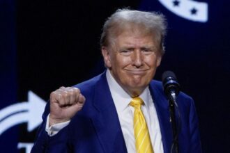 trump-se-classifica-como-“criptopresidente”-em-evento-de-arrecadacao