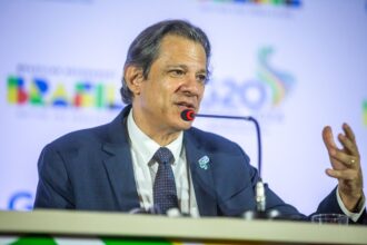 haddad-volta-a-brasilia-nesta-segunda-(10)-para-negociar-mp-da-compensacao