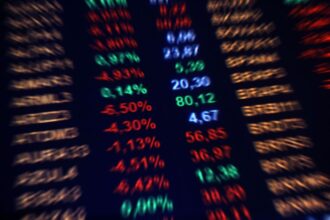dolar-abre-semana-com-estabilidade-antes-de-dados-de-inflacao-e-decisao-do-fed