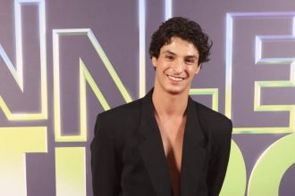 ‘darwin’:-manuela-dias-deu-pista-a-sumico-de-pedro-waddington em-vale-tudo