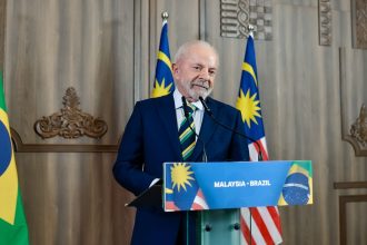 “ele-tem-meu-telefone-e-eu-tenho-o-dele”,-diz-lula-sobre-trump