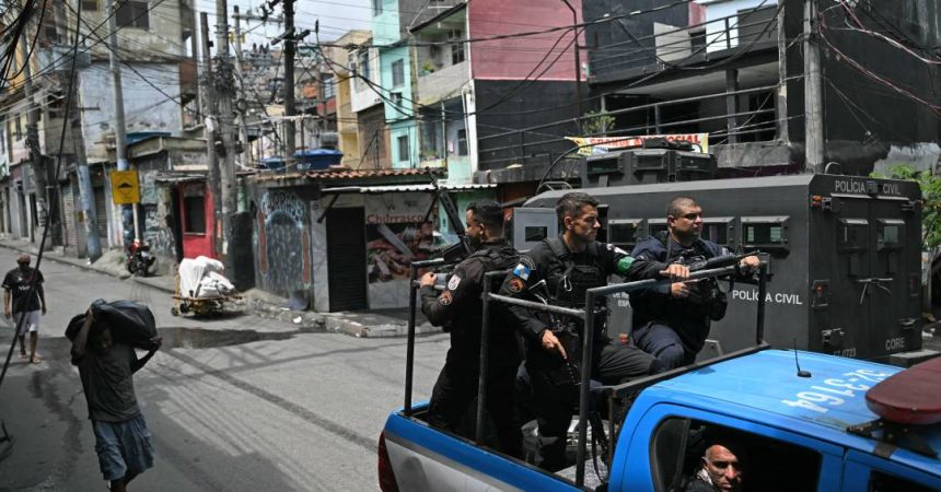 operacao-no-rio-antecipa-guerra-eleitoral-entre-direita-e-esquerda-nas-redes