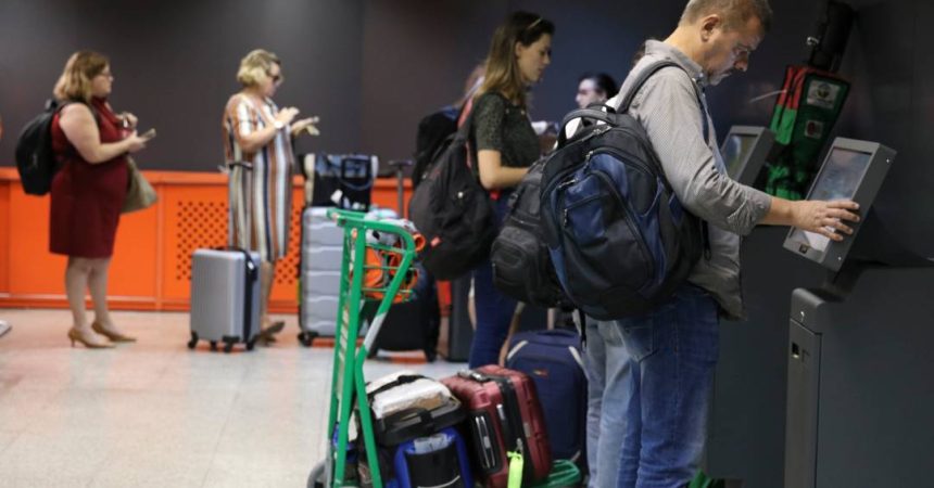 camara-barra-cobranca-de-bagagem-de-mao-e-despachada-em-voos