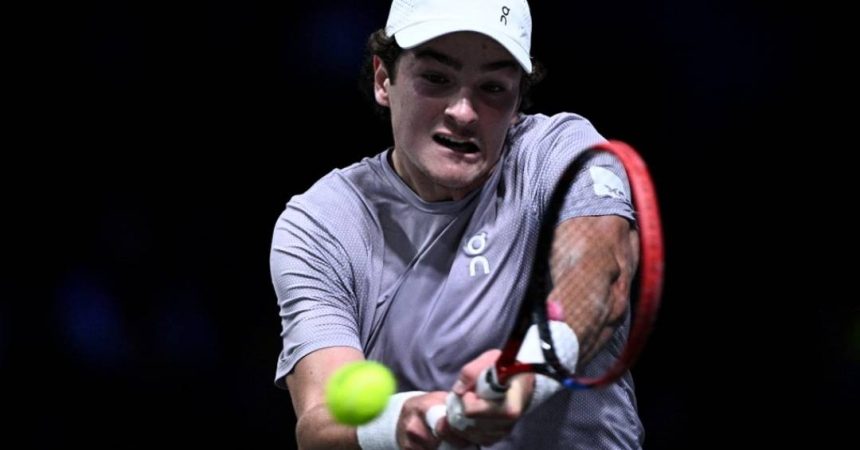 no-masters-1000-de-paris,-joao-fonseca-perde-para-khachanov