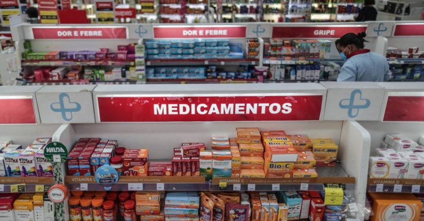venda-de-medicamentos-em-supermercados:-avanco-no-acesso-ou-risco-a-saude?
