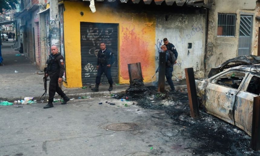 ‘precisamos-de-cameras-noturnas’:-mensagens-mostram-como-cv-planejava-vigiar-policia