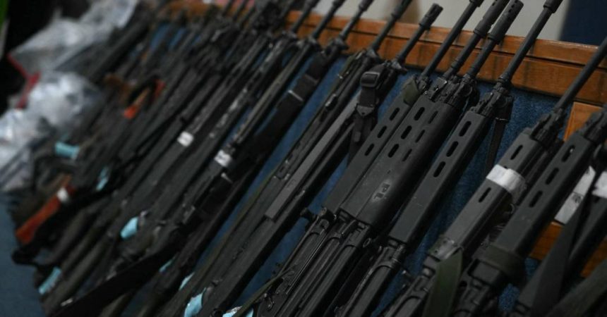 policia-civil-estima-prejuizo-milionario-ao-cv-com-apreensao-de-armas