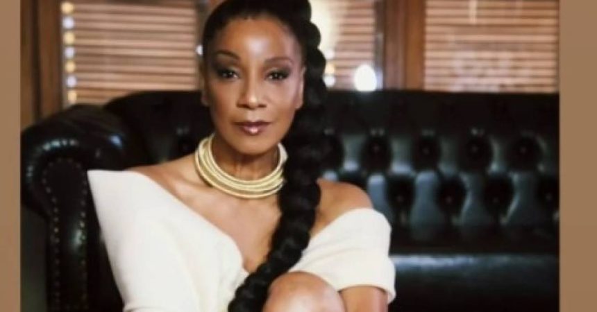 atriz-adriana-lessa-levara-ao-teatro-um-classico-da-literatura-brasileira