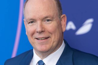 ‘precisamos-confiar-na-ciencia’,-diz-principe-de-monaco-em-entrevista-a-veja