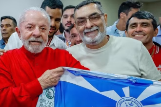 escola-vai-homenagear-lula-na-sapucai-e-causa-revolta-na-oposicao